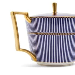 Wedgwood Anthemion Blue Teapot 900ml -Tableware Discount Store 091574131443 Wedgwood AnthemionBlueTeapot900ml30.4floz detail2