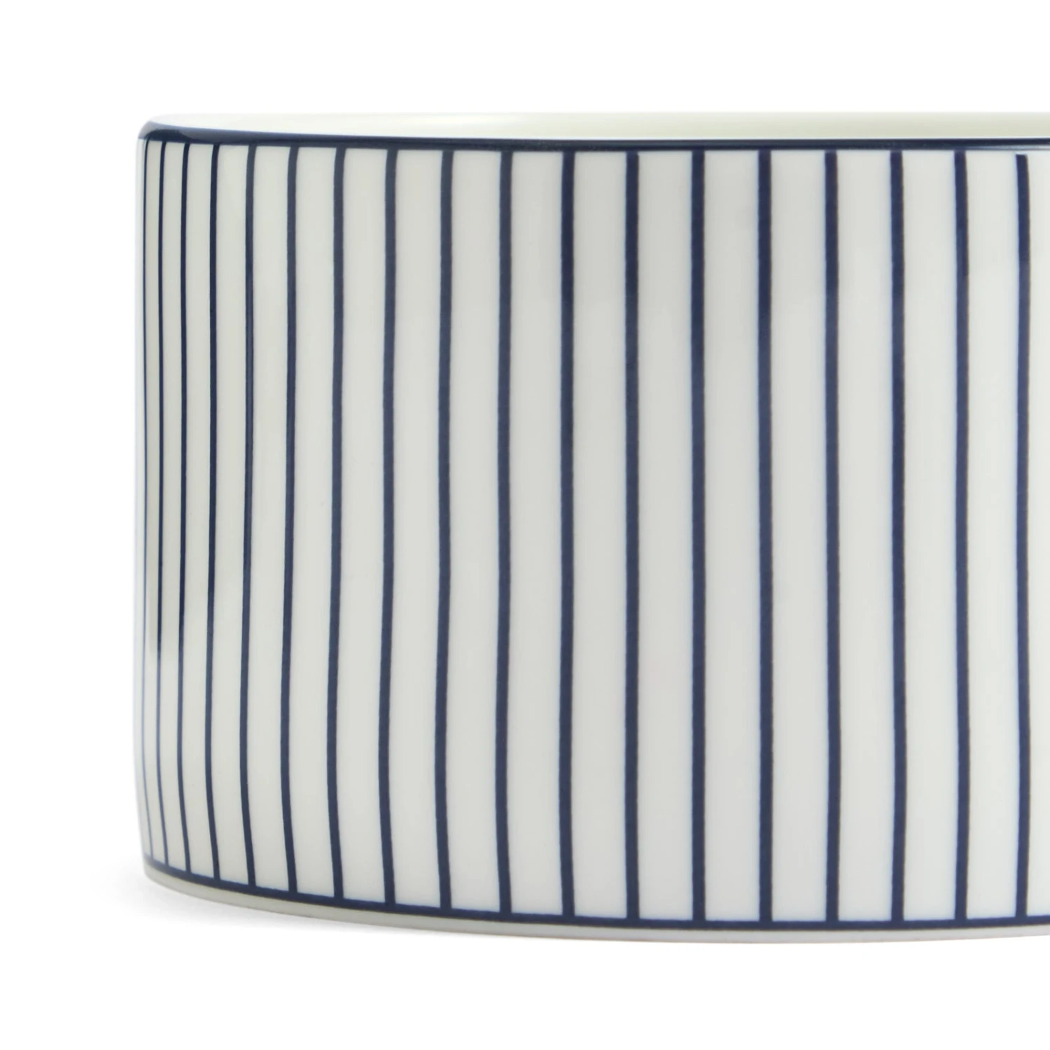 Wedgwood Gio Pinstripe Teacup And Saucer White 4 Wedgwood Gio Pinstripe Teacup And Saucer White - Image 4