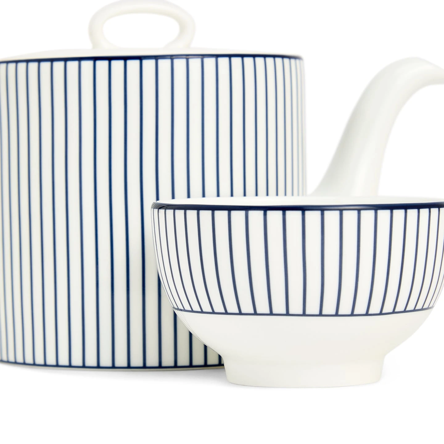 Wedgwood Gio Pinstripe Teapot And Bowl Set White 3 Wedgwood Gio Pinstripe Teapot And Bowl Set White - Image 3