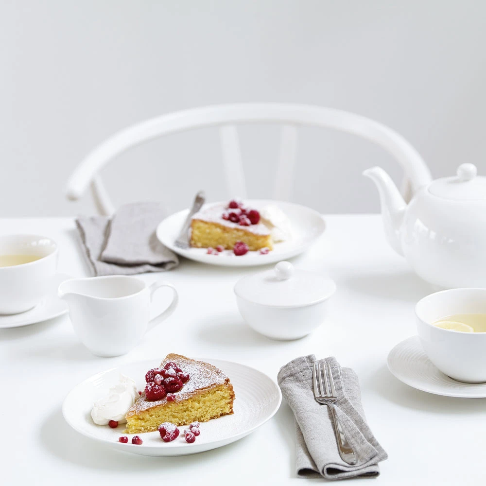 Royal Doulton Gordon Ramsay Maze White 12 Piece Dinner Set 3 Royal Doulton Gordon Ramsay Maze White 12 Piece Dinner Set - Image 3