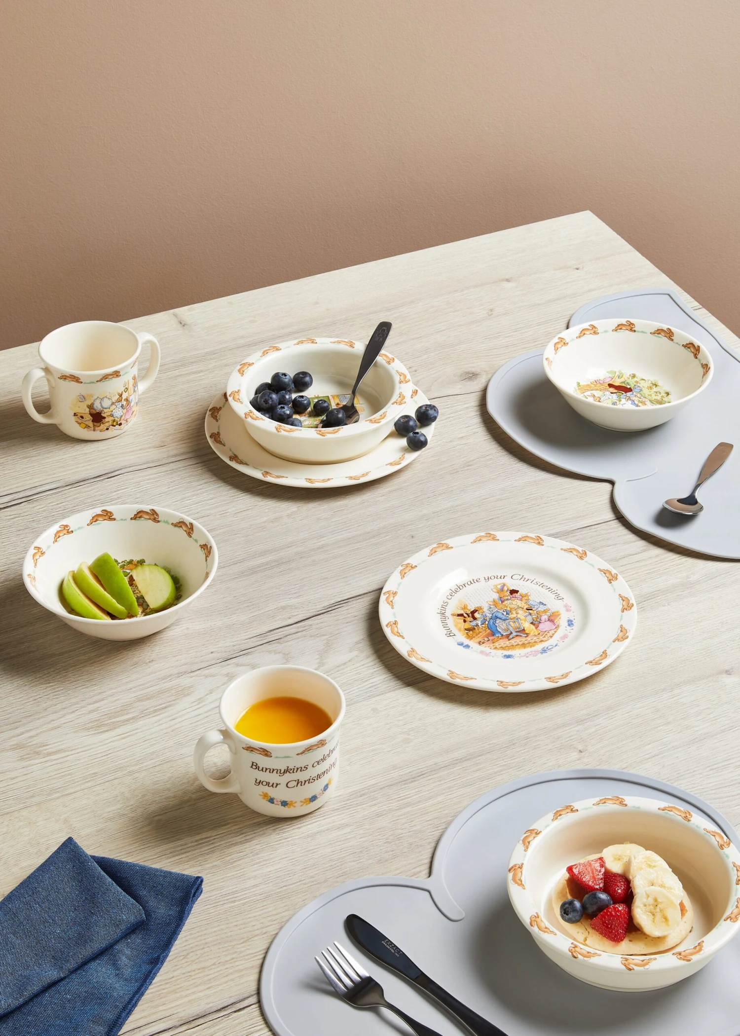 Royal Doulton Bunnykins Children's Bowl, Plate & Mug 3-Piece Set 7 Royal Doulton Bunnykins Children's Bowl, Plate & Mug 3-Piece Set - Image 7