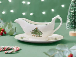 Spode Christmas Tree Sauce Boat & Stand 12 Spode Christmas Tree Sauce Boat & Stand -Tableware Discount Store Spode Christmas Tree Sauce Boat Stand 6
