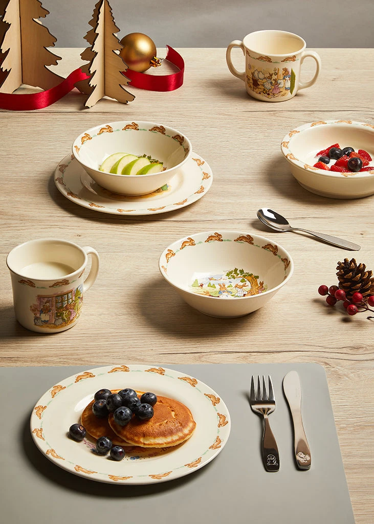 Royal Doulton Bunnykins Children's Bowl, Plate & Mug 3-Piece Set 9 Royal Doulton Bunnykins Children's Bowl, Plate & Mug 3-Piece Set - Image 9