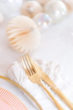 Yvonne Ellen Gold Cutlery Set Of 16 -Tableware Discount Store YECUTLERY16 23