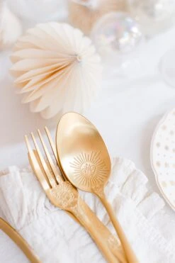 Yvonne Ellen Gold Cutlery Set Of 16 -Tableware Discount Store YECUTLERY16 25