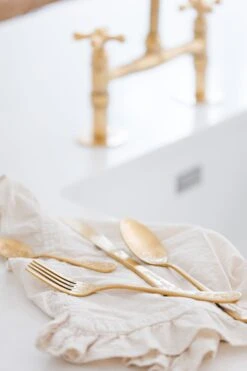 Yvonne Ellen Gold Cutlery Set Of 16 -Tableware Discount Store YECUTLERY16 31